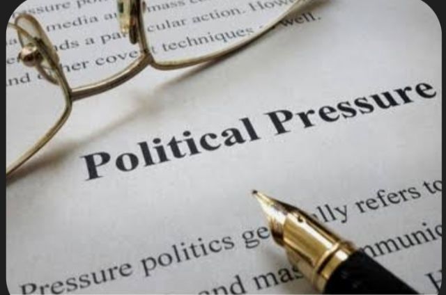 Photo of लक्की स्टोन क्रेशर वरील तहसील प्रशासनाची ‘ती’ कारवाई वादाच्या भोव-यात..! ; मंडळ अधिका-यांना दिसलेली 2500 ब्रास गिट्टी ‘ईटीएस’ मोजणीत मात्र 244 ब्रास…?