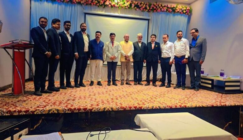 Photo of न्यायव्यवस्था डिजिटल युगात..! नांदेडच्या विधीज्ञ व लिपिकांना (‘e-Filing’) संगणक कौशल्याचे प्रशिक्षण…!!
